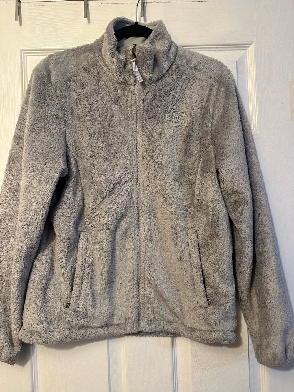 The North Face Women’s Osito Fleece Jacket View 2